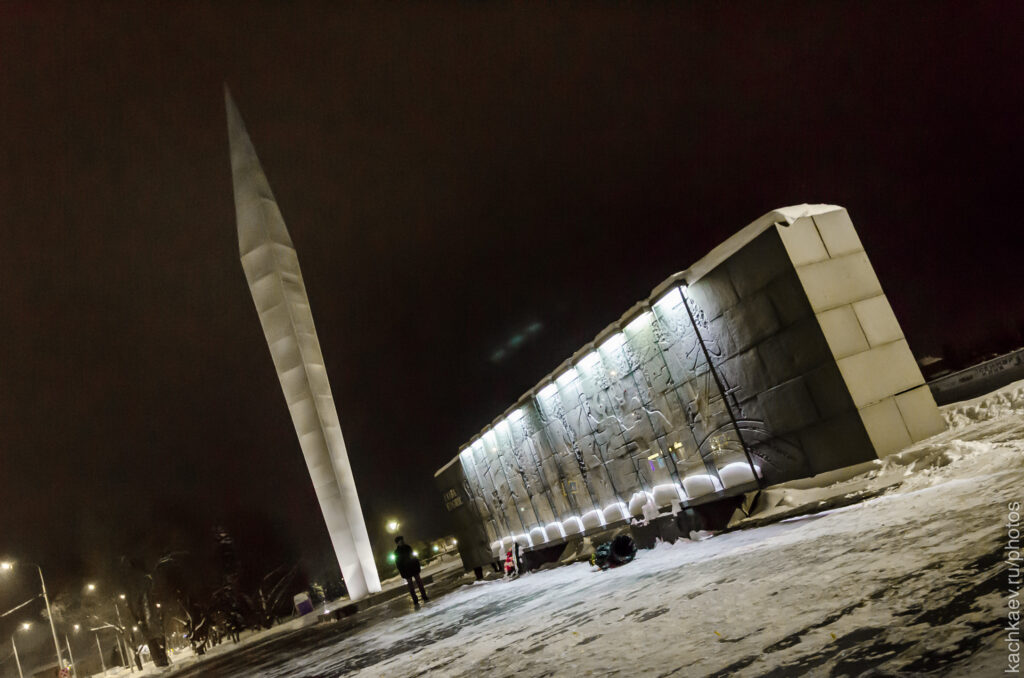 Монумент «Росток» — Пенза